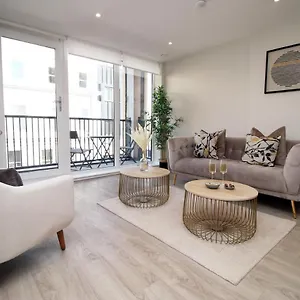 Apartment Casablanca Flat 3 By Mia Living Modern 2 Bed With Balcony And Free Parking, Cardiff